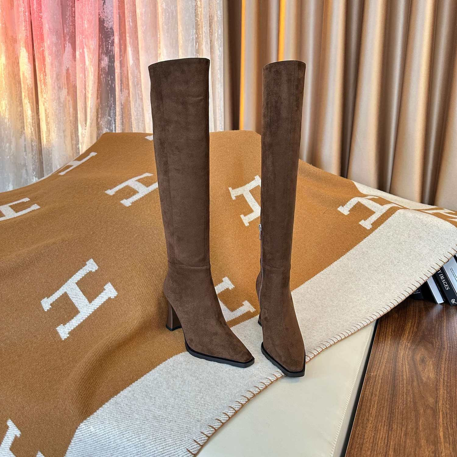 范家过膝长筒靴羊猄皮小方头拉链