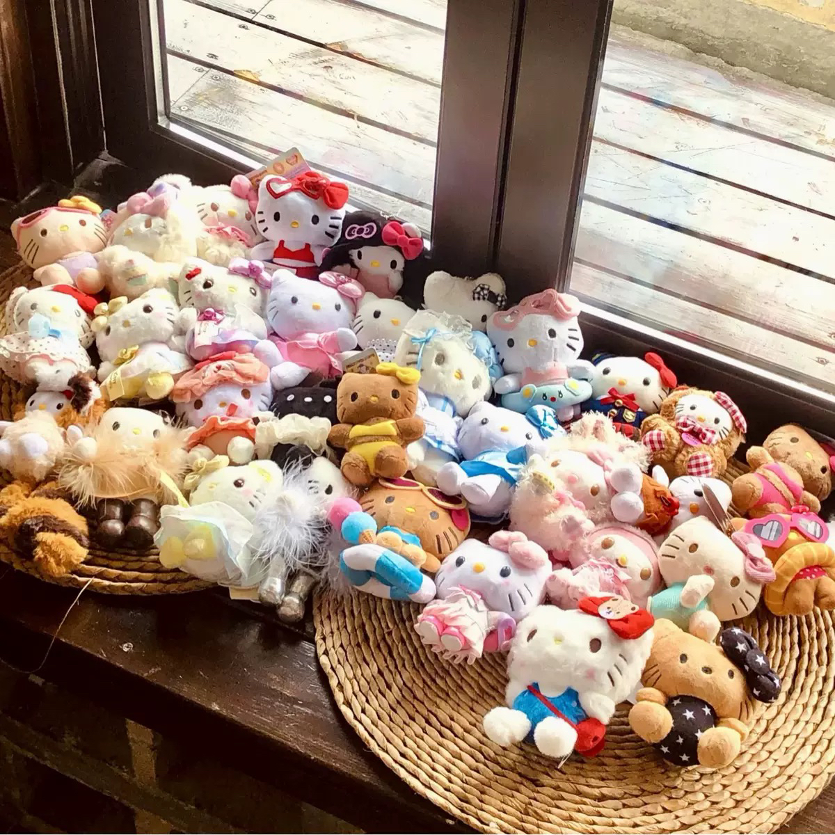 台湾机场限定hellokitty挂件可心斜挎包凯蒂猫玩偶公仔钥匙扣