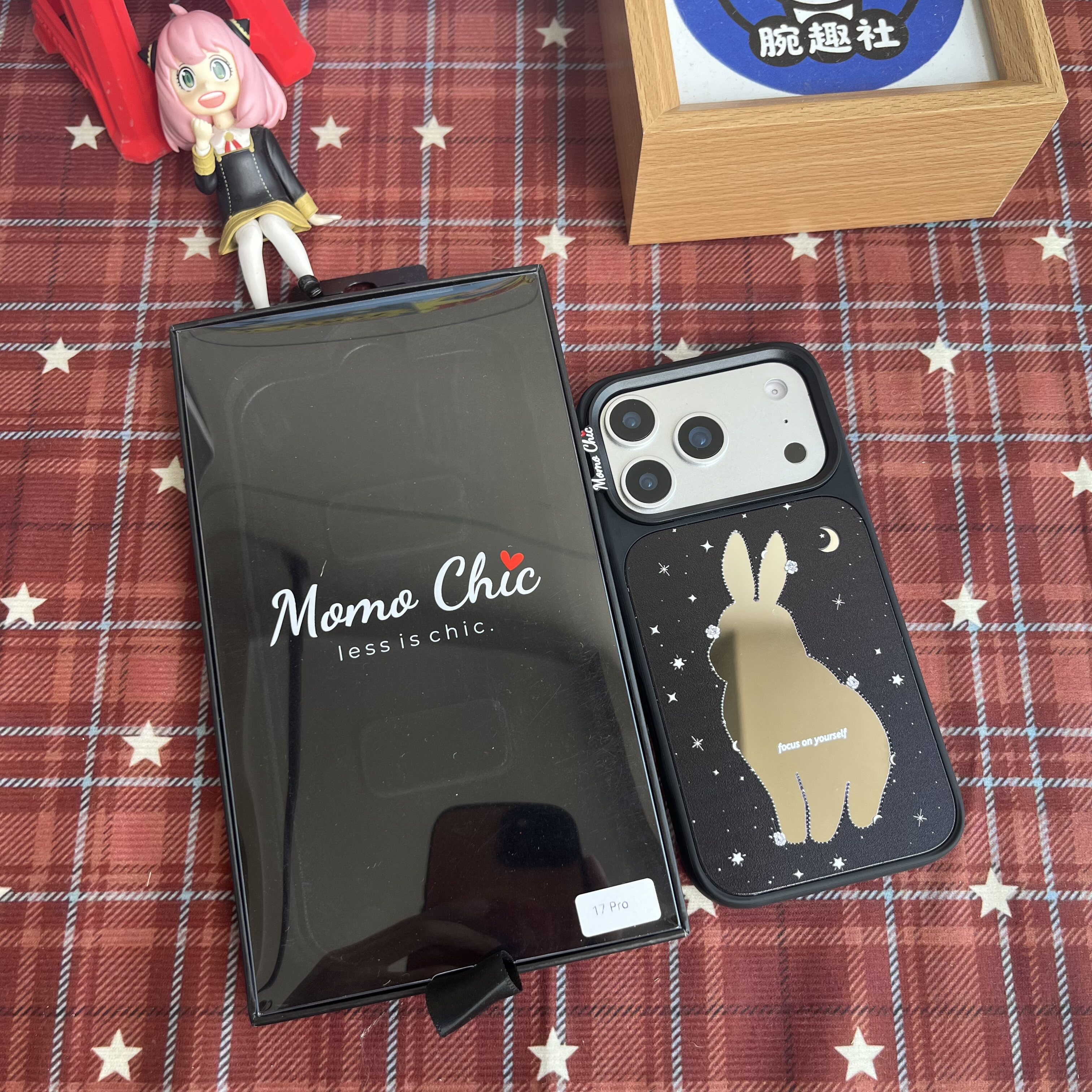 MOMO星野月兔磁吸防摔手机壳