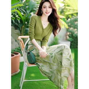 初春穿搭高级感韩风chic独特漂亮时尚减龄显瘦气质休闲女装套装裙