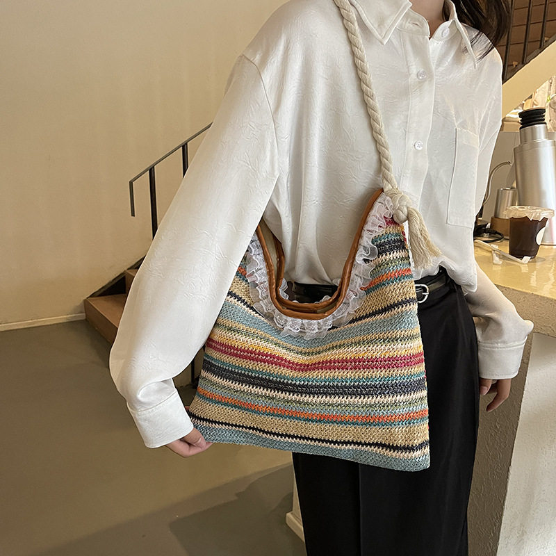 日本ぜいた休闲大容量草编包包女2026新款夏天斜挎单肩包通勤托特