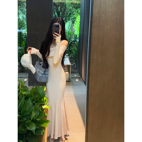 大摆鱼尾裙重工加厚垂坠领口多穿