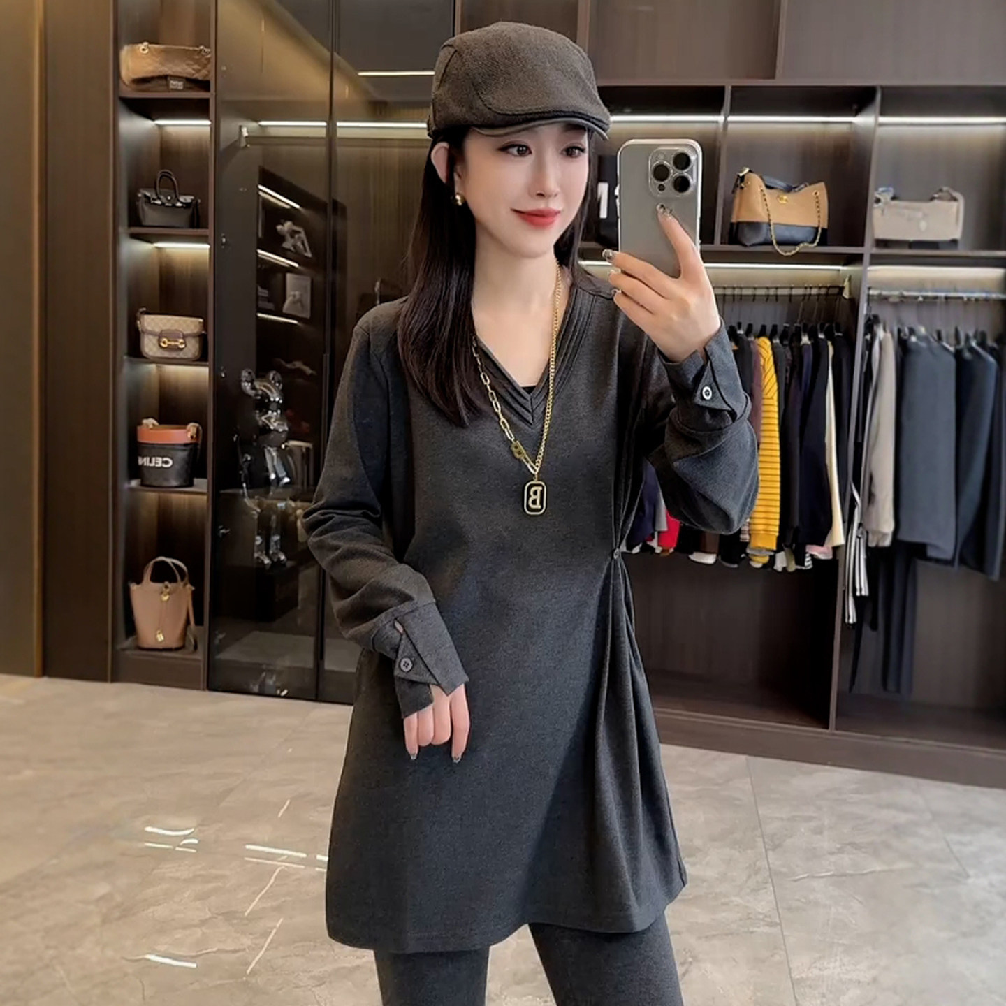 设计感褶皱纽扣收腰长袖t恤女