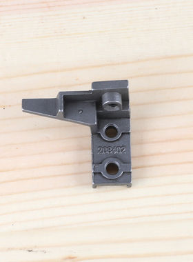 工业缝纫机包缝机飞马M700 四线上刀架204638 五线上刀架208402