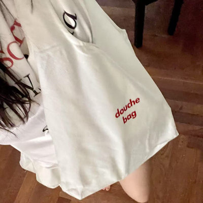 douche bag 混袋憨包 社交网络原创设计艺术白色简约法式帆布包