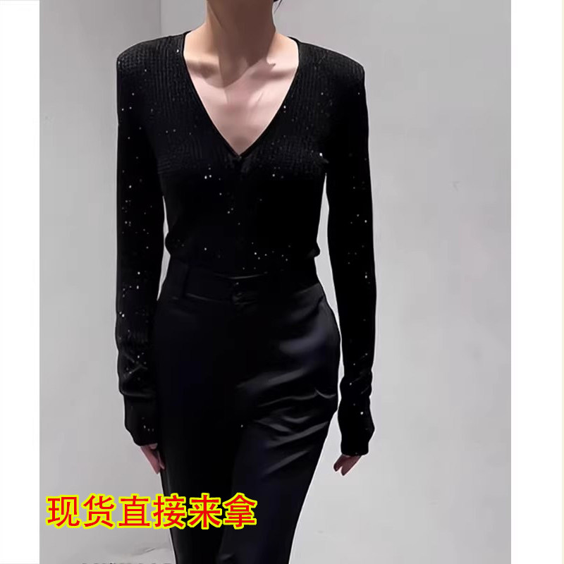欧货2024新款洋气独特别致上衣黑色v领亮片修身毛衣t恤打底衫女秋
