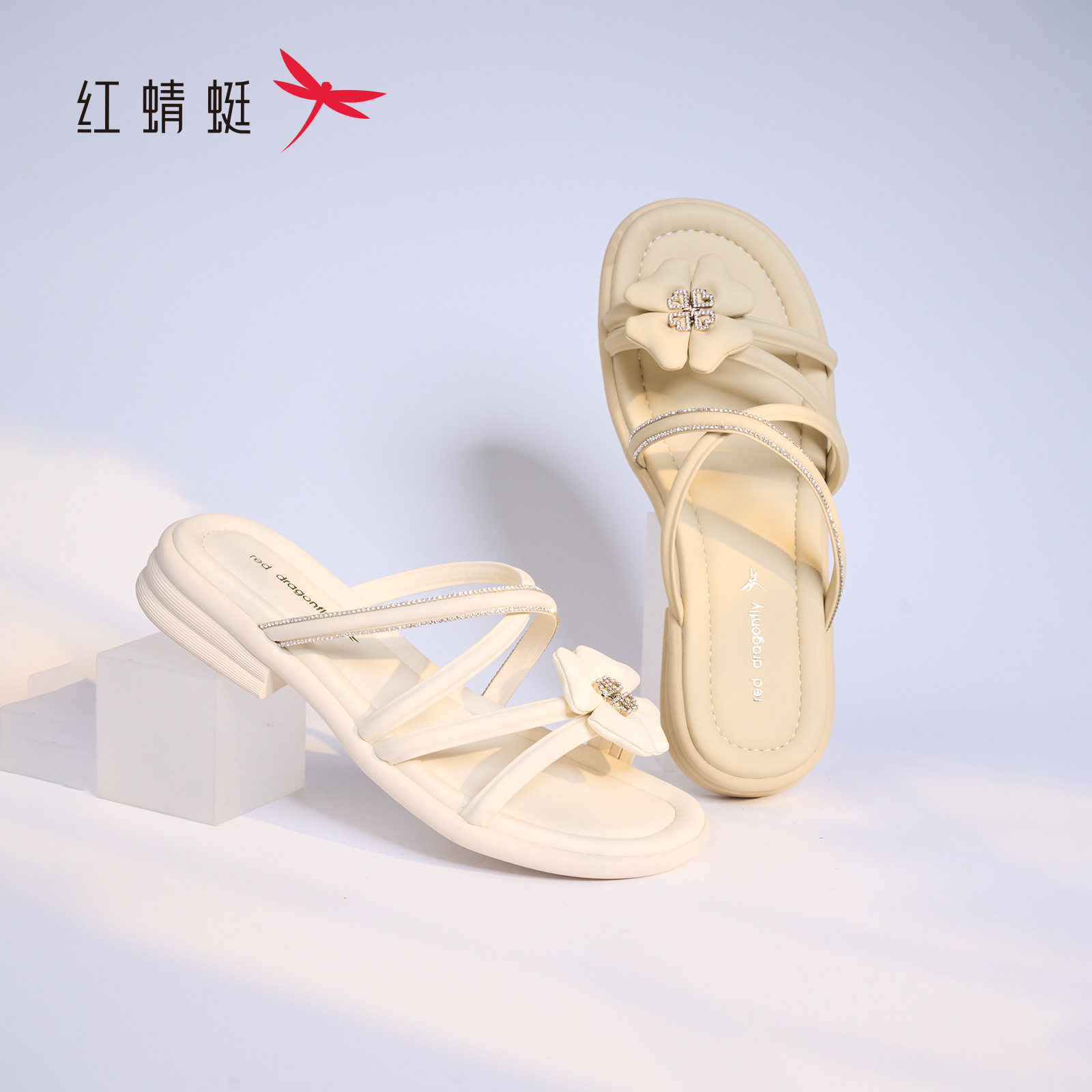 红蜻蜓2025夏季女士一字牛皮凉拖鞋KX61210061平跟KX61210063花朵
