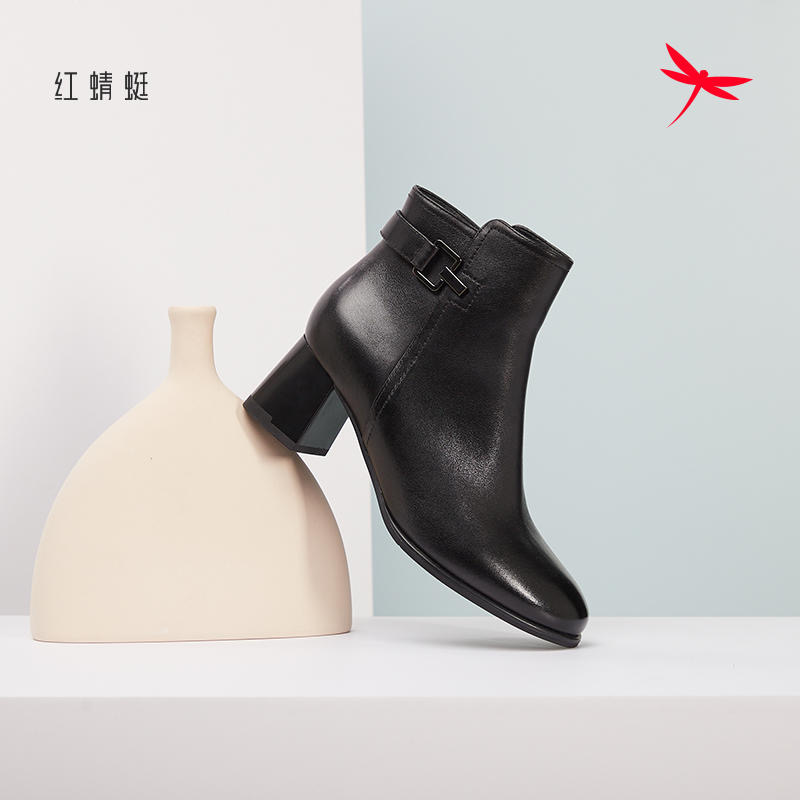红蜻蜓冬季新款女士牛皮短筒靴子