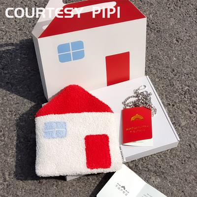 屁屁熊原创设计红房子造型斜挎包红白蓝撞色毛绒羊羔泰迪绒摇粒绒