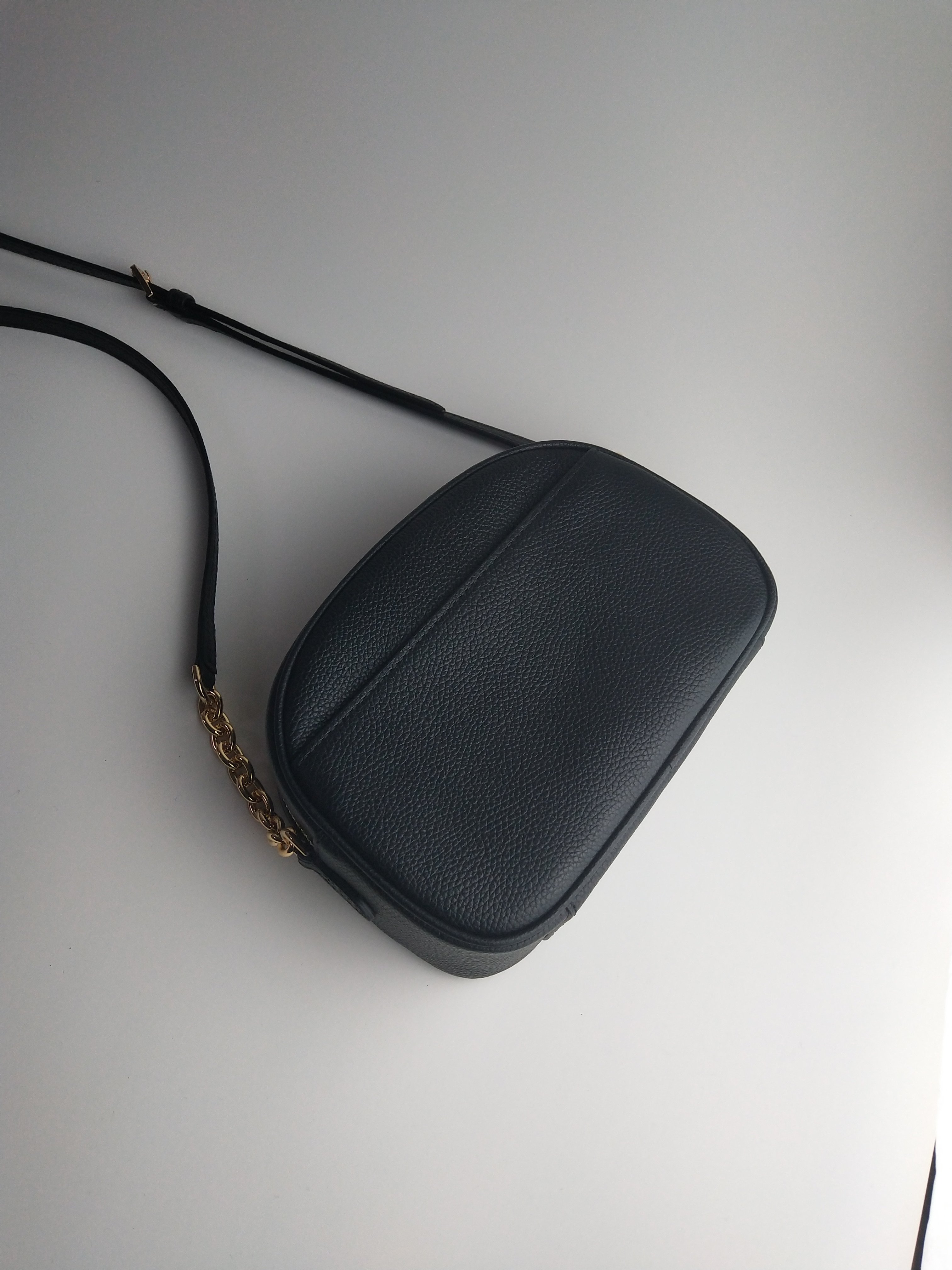 牛皮时尚简约纯色包，单肩斜挎包小方包，红色系本命年包包