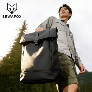 男士旅行双肩包女电脑背包男款大学生上班通勤包皮质大容量书包男