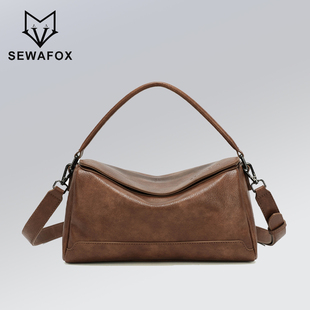 复古简约皮质斜挎包男士休闲百搭单肩包女大容量通勤手提包男款