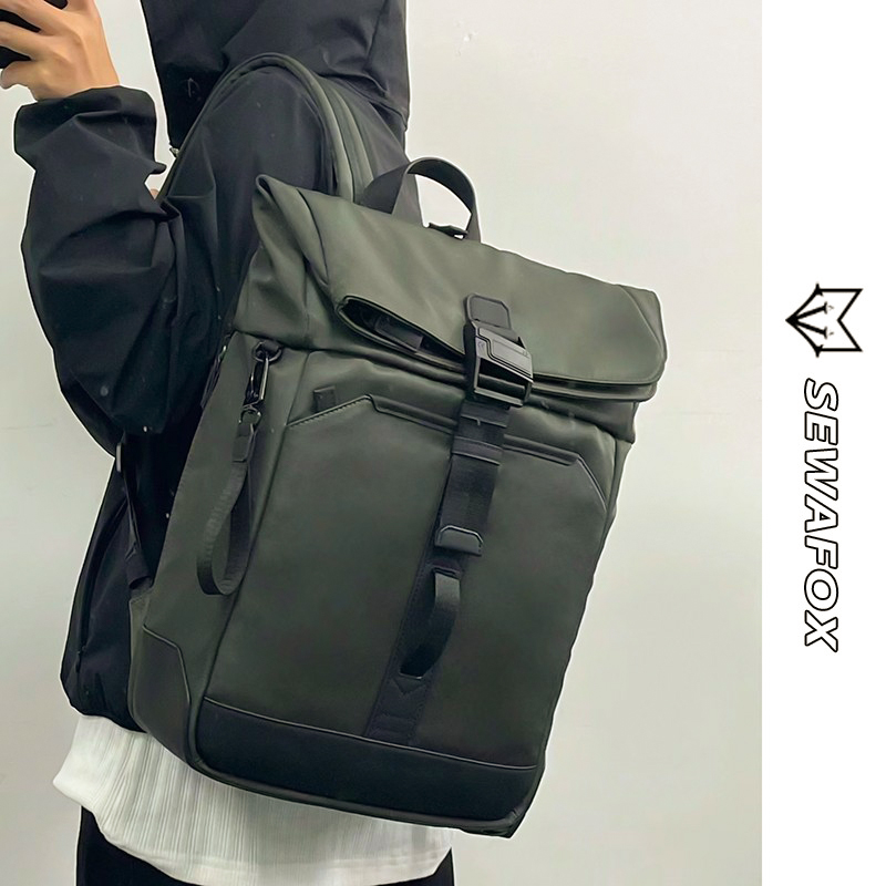 男士多功能户外双肩背包