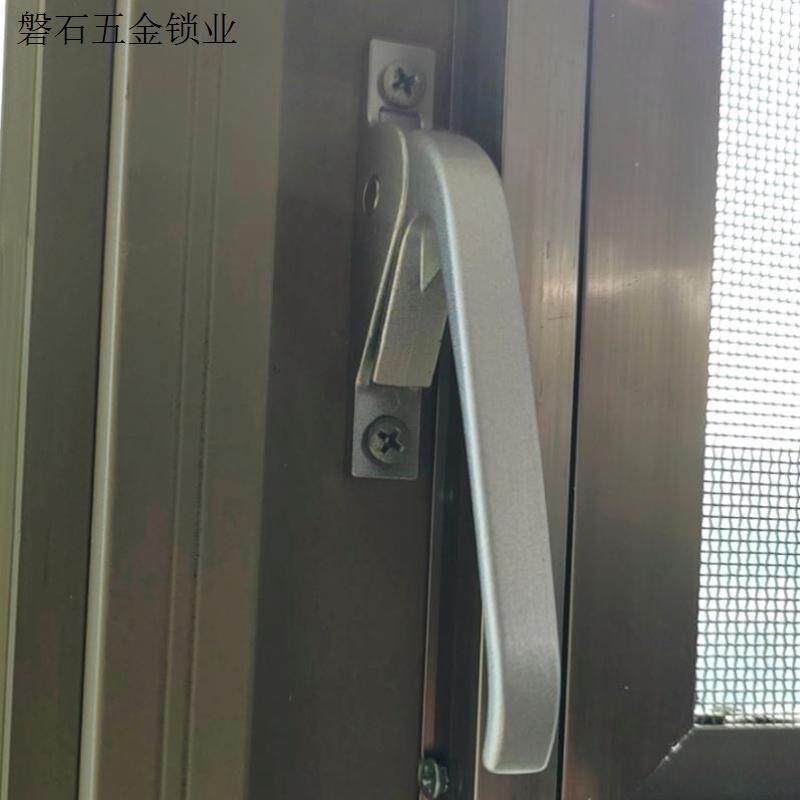 3M2C13խ����������ִ����ɫ1ֻ ���Ͻ��Ŵ�ƽ�����������»��⿪������ִ�����������˴�������.