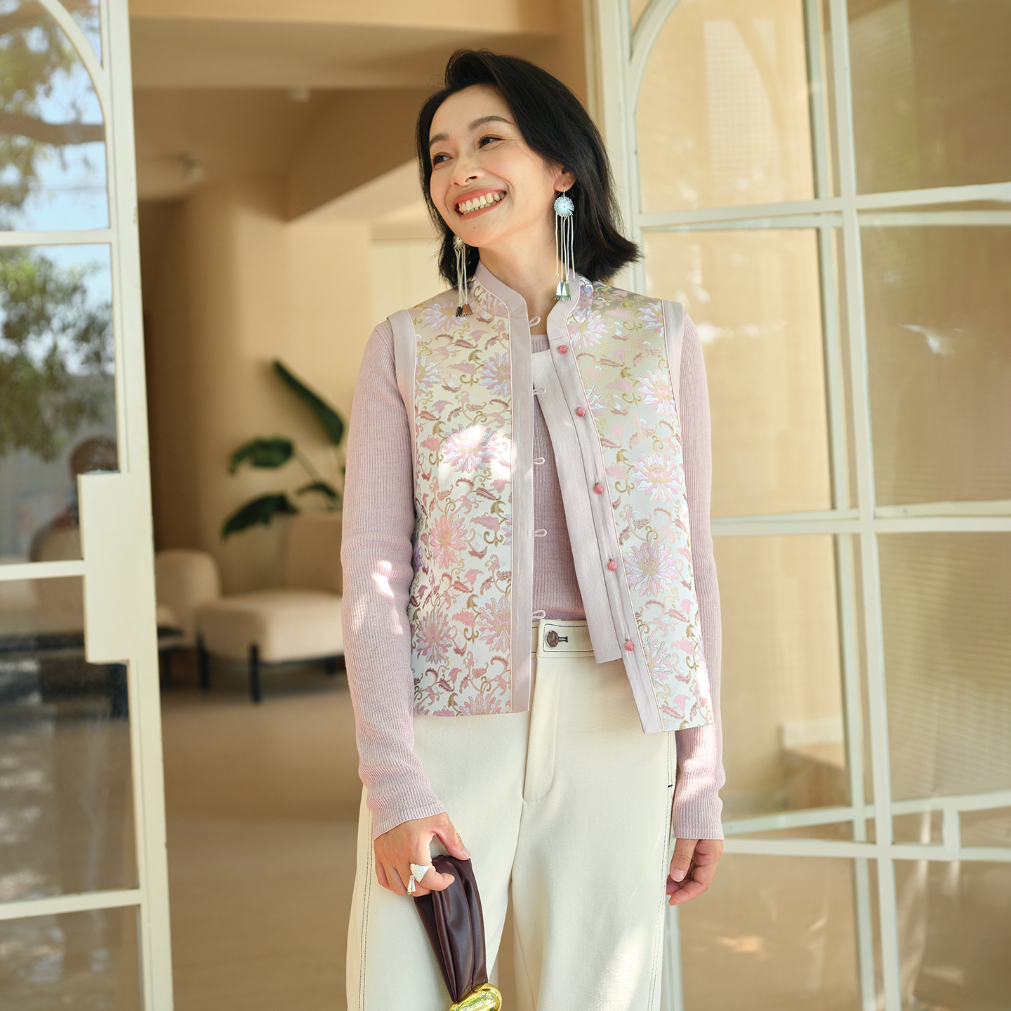 对襟缎面提花新中式立领马甲