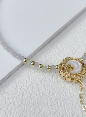 天然石灰晶小珠子锁骨链贝壳月亮项链复古国风镂空雕花新中式颈链