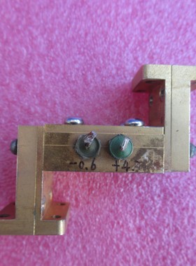 WR28(BJ320)输入13-20GHz 输出26-40GHz 射频波导有源微波2倍频器