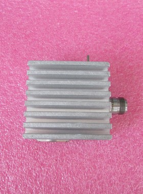 R/S 500-3500MHz 50dB增益 噪声系数0.6dB 射频 低噪声放大器