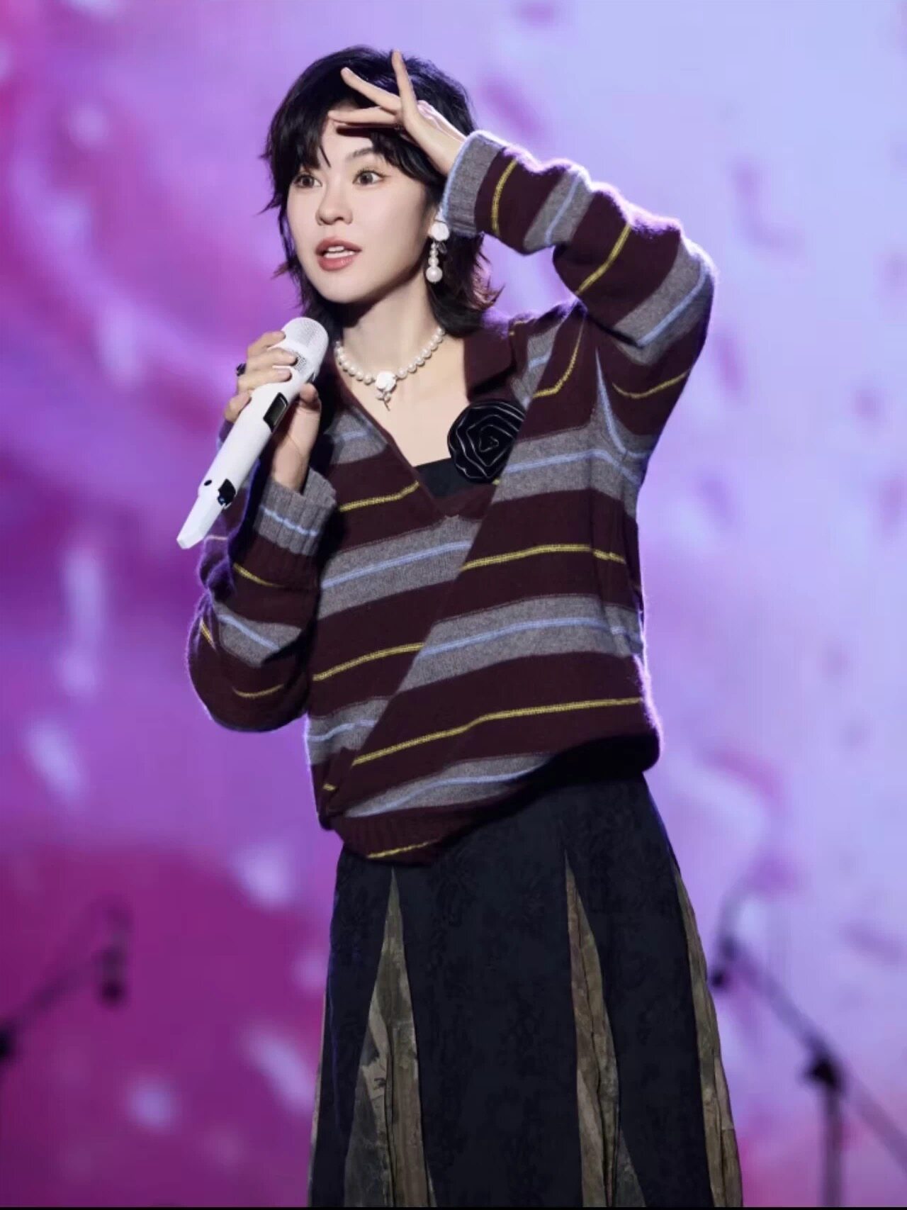郁可唯明星同款撞色条纹毛衣女秋毛衣
