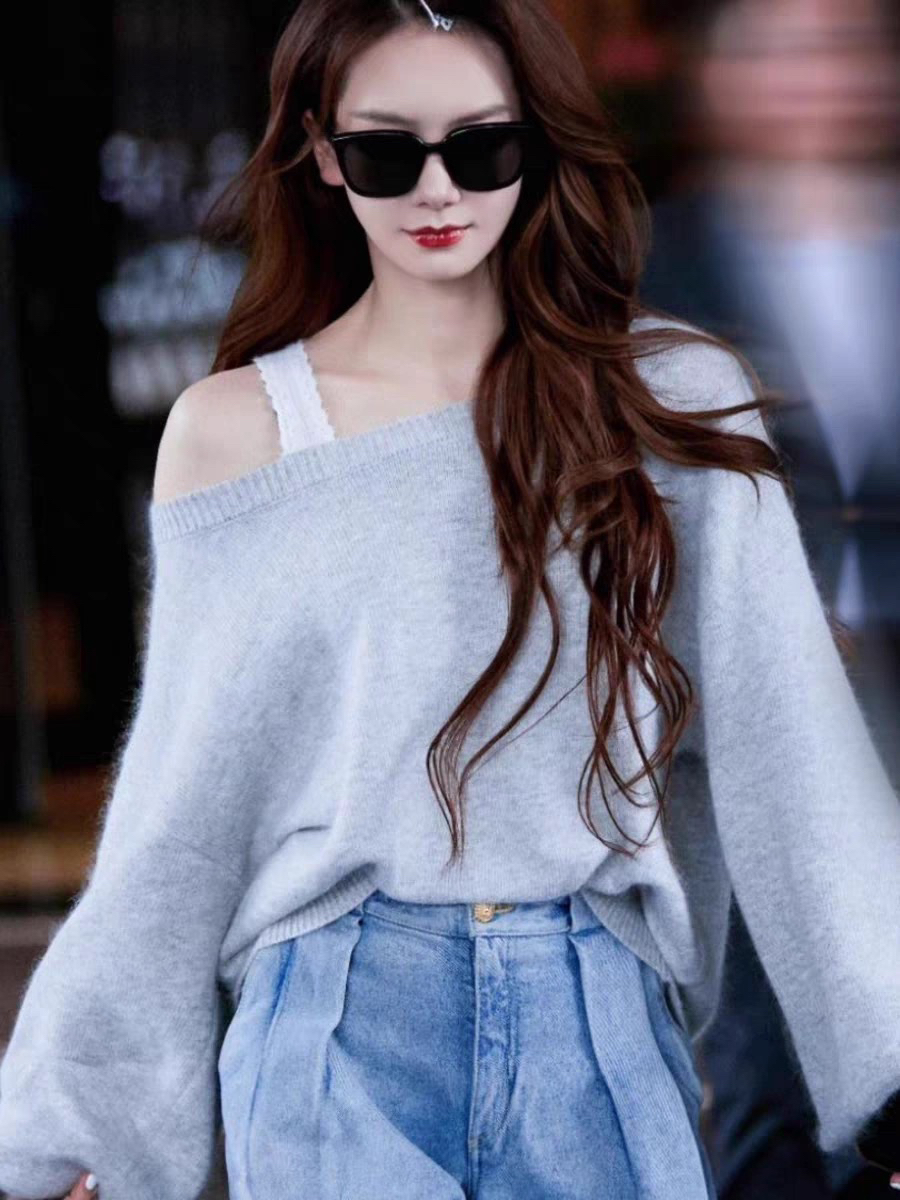 明星大侦探戚薇同款斜肩气质时尚宽松慵懒风设计感通勤套头毛衣女