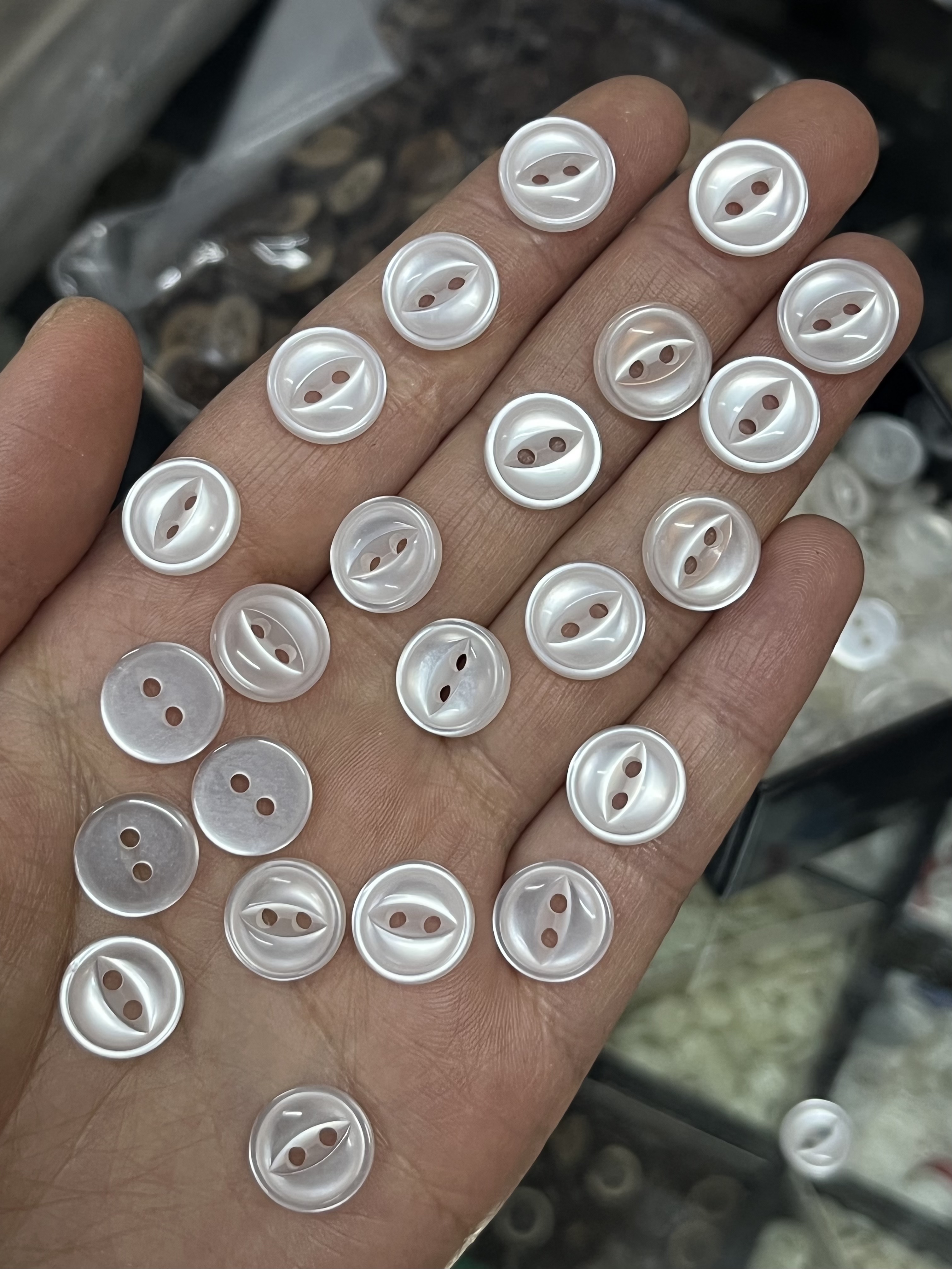 百搭黑白色男士短袖t恤polol衫圆形小纽扣衬衣扣子女士雪纺衫钮扣