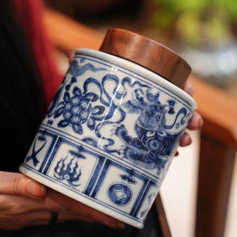 造悟堂青花茶叶罐醒狮绣球陶瓷胡桃木礼盒装茶仓礼物旋扣盖储存罐