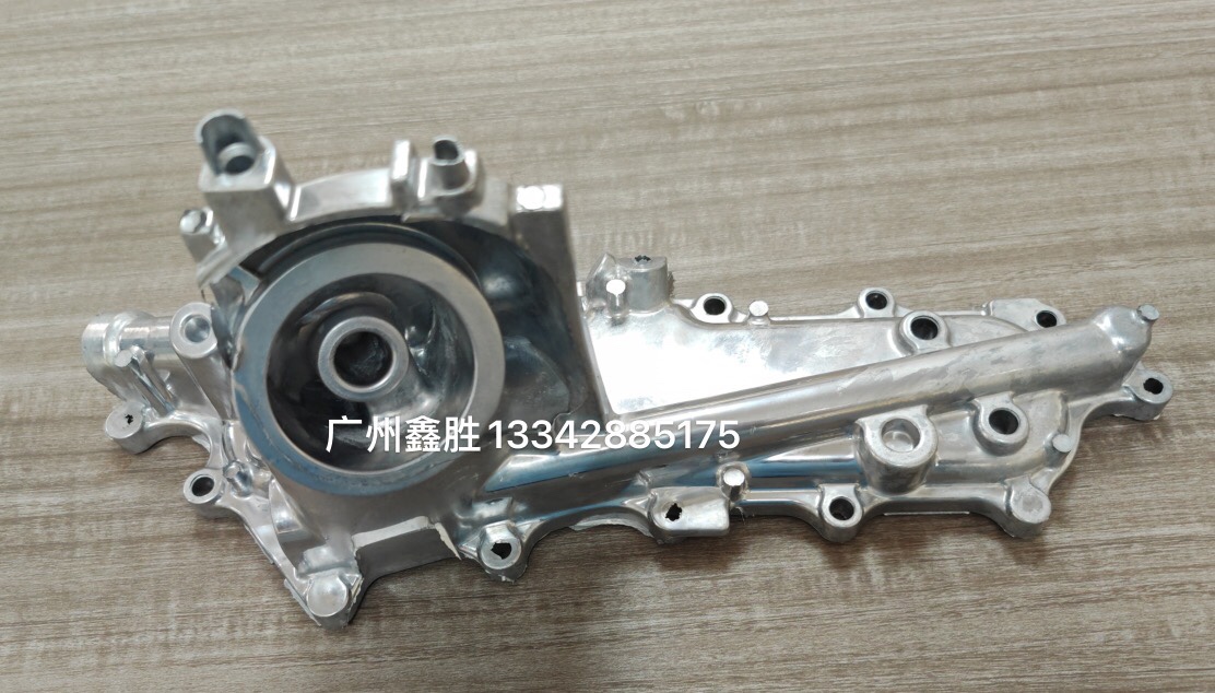 适用海拉克斯HILUX VIGO 2005-2015 1KD2KD机油滤芯底座散热器盖