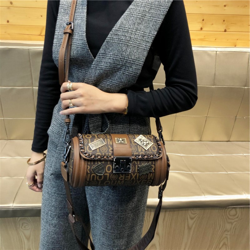 LV:VS香港品牌真皮官方女包2023新款时尚质感斜跨小包包秋冬单肩