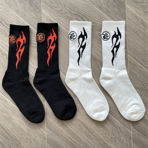 Hellstar Studios Classic Socks 休闲刺绣运动纯棉中筒袜