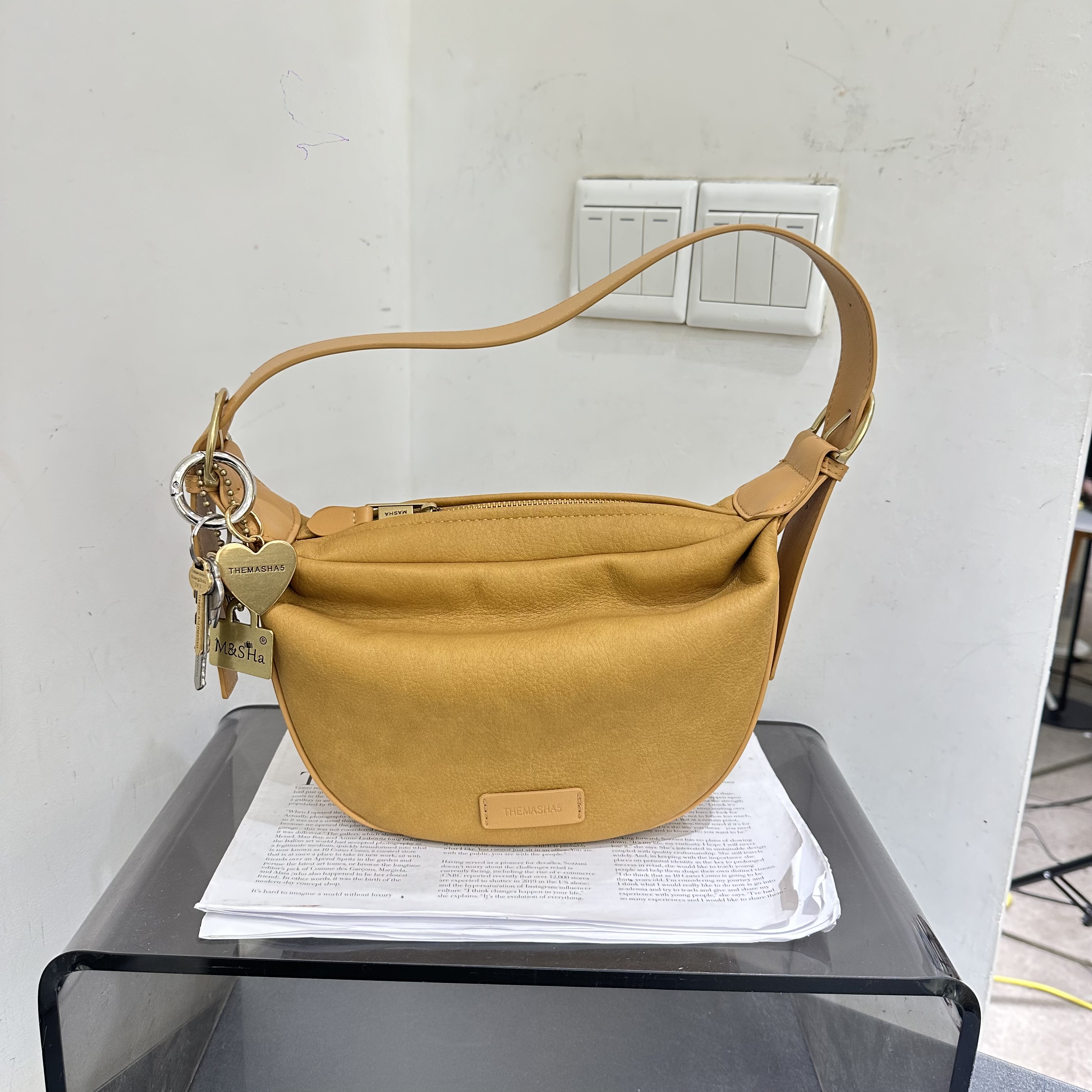 玛莎新款复古软皮饺子包大容量单肩斜挎包高级感轻便休闲百搭女包