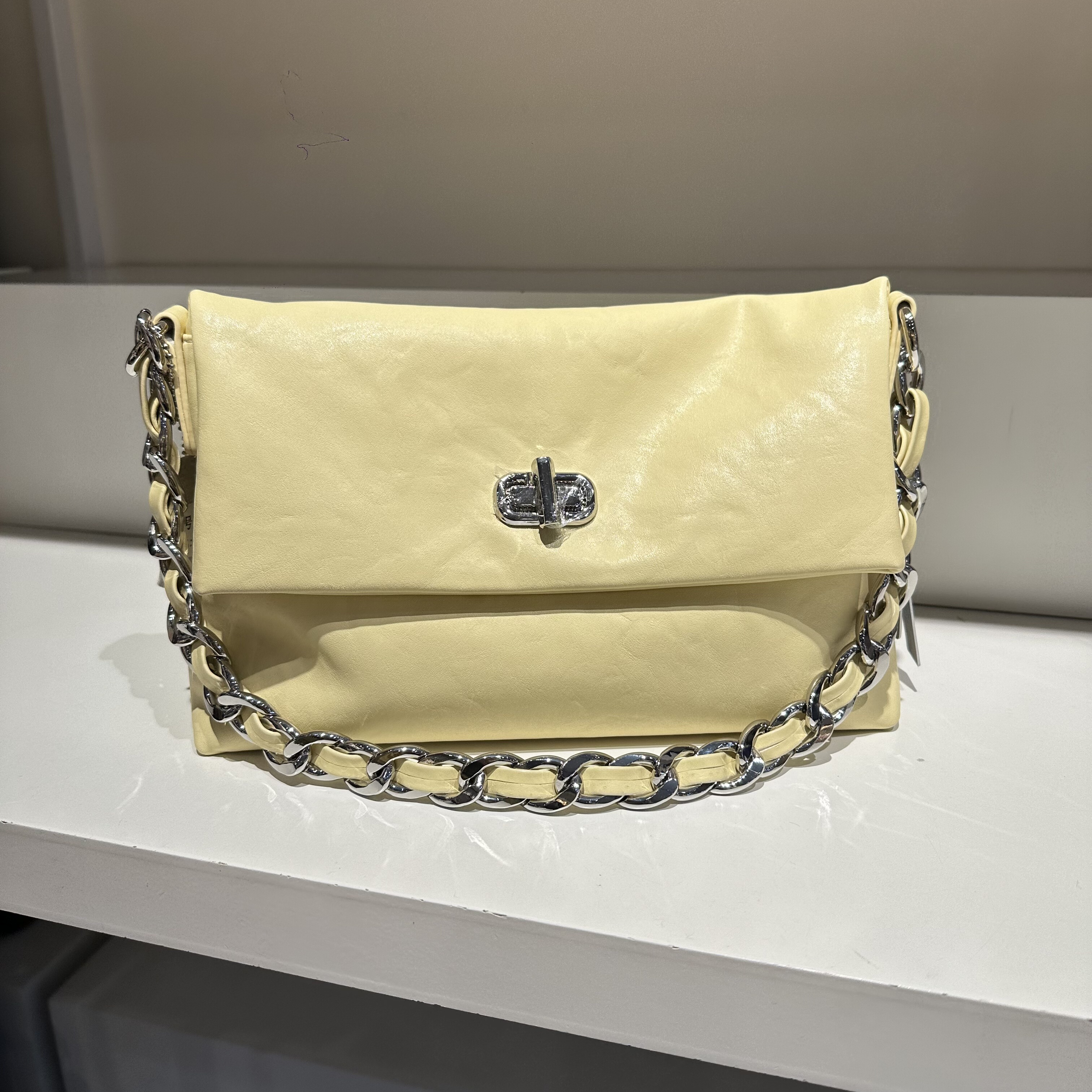 新款软皮翻盖大容量折耳包复古休闲慵懒风链条单肩腋下女包斜挎包