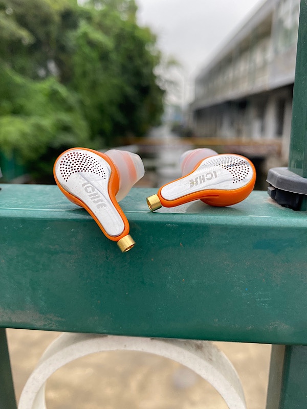 国外军工品牌拆机耳机头定制 mmcx插拔运动半入耳 IE2耳机