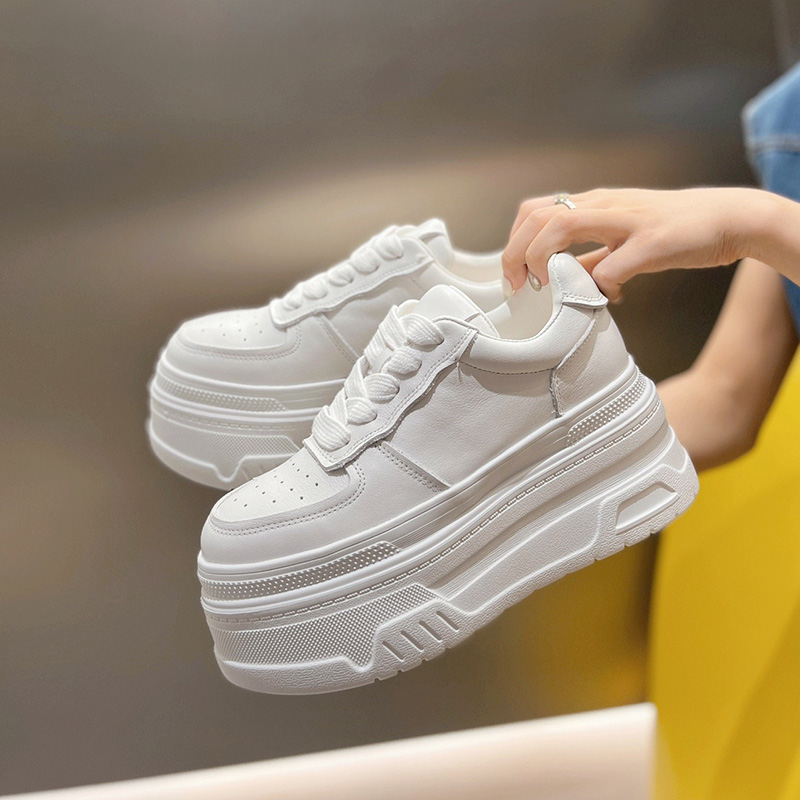 真皮8-10公分内增高2025新款春秋加绒显脚小个子厚底松糕小白女鞋