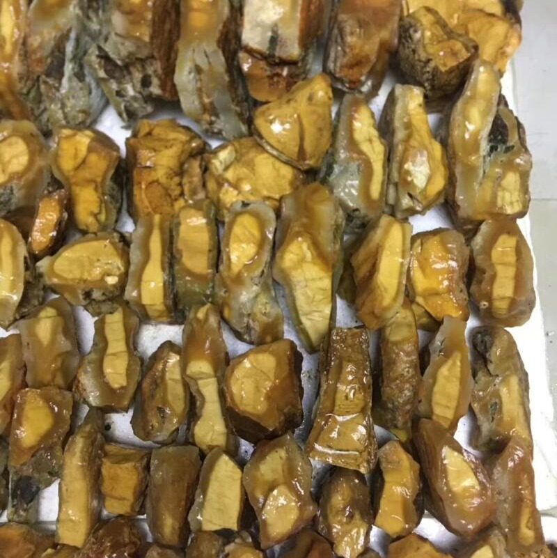 缅黄缅绿缅甸黄龙玉黄玉原石毛料蛋黄料珠子吊坠雕刻小料缅甸矿区