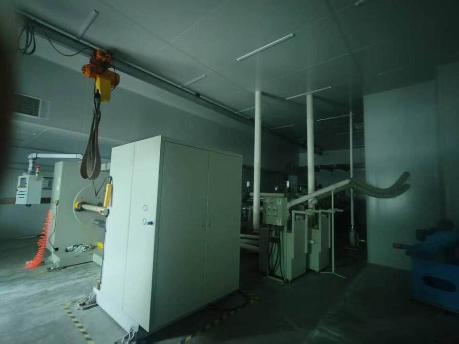 4月20日惠州平潭镇怡发工业园内的3台分切机、1台PP气泡中空板材押出机、1台塑料加工设备蓄热式热氧化炉网络拍卖公告