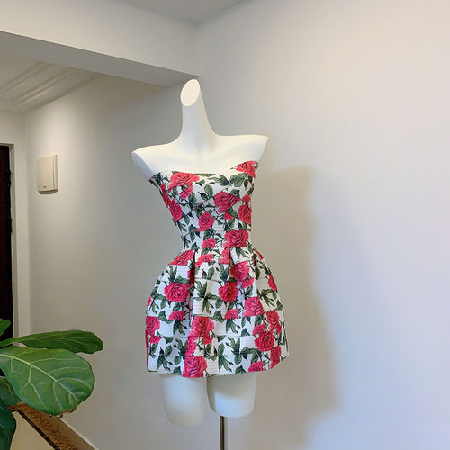 纯欲风原创日式印花玫瑰抹胸花苞立体蓬蓬包臀裙连衣裙女夏