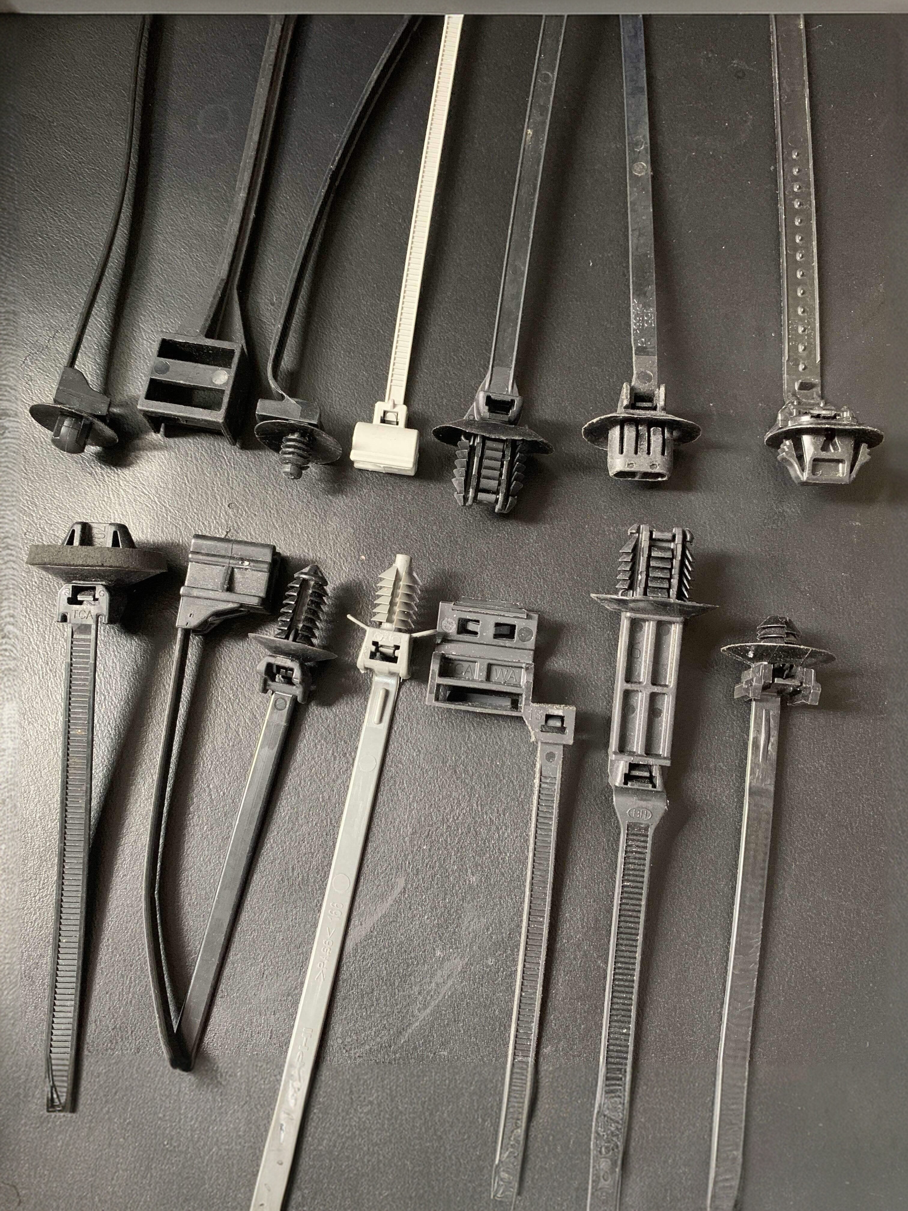 原装 汽车 胶壳 外壳  线束扎带 系列 飞机插头固定捆带组合 现货图片