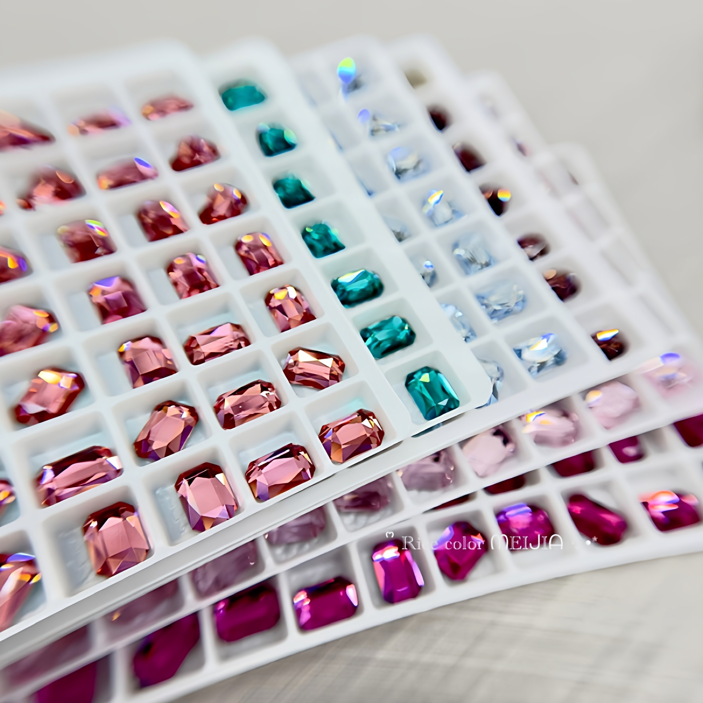 6*8mm长方八角平底钻 多彩色爆闪美甲钻网红款祖母绿金黄美甲饰品,彩妆/香水/美妆工具,指甲装饰,淘宝优惠券,粉丝福利购,淘宝优惠卷