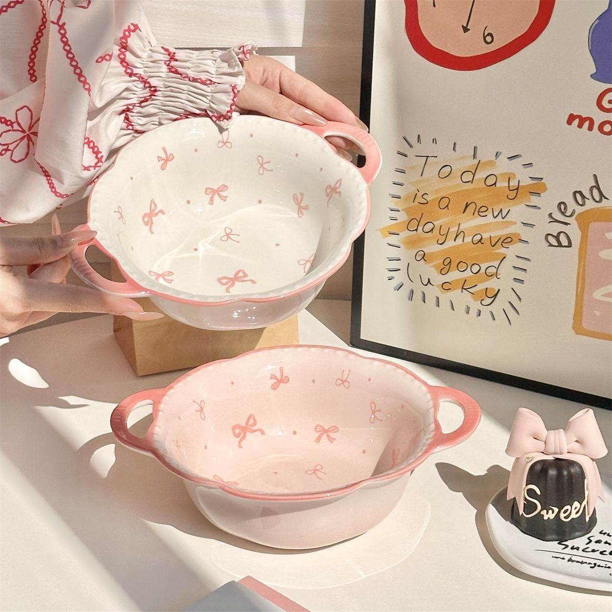 高颜值蝴蝶结碗家用2025新款可爱陶瓷餐具釉下彩泡面碗沙拉碗