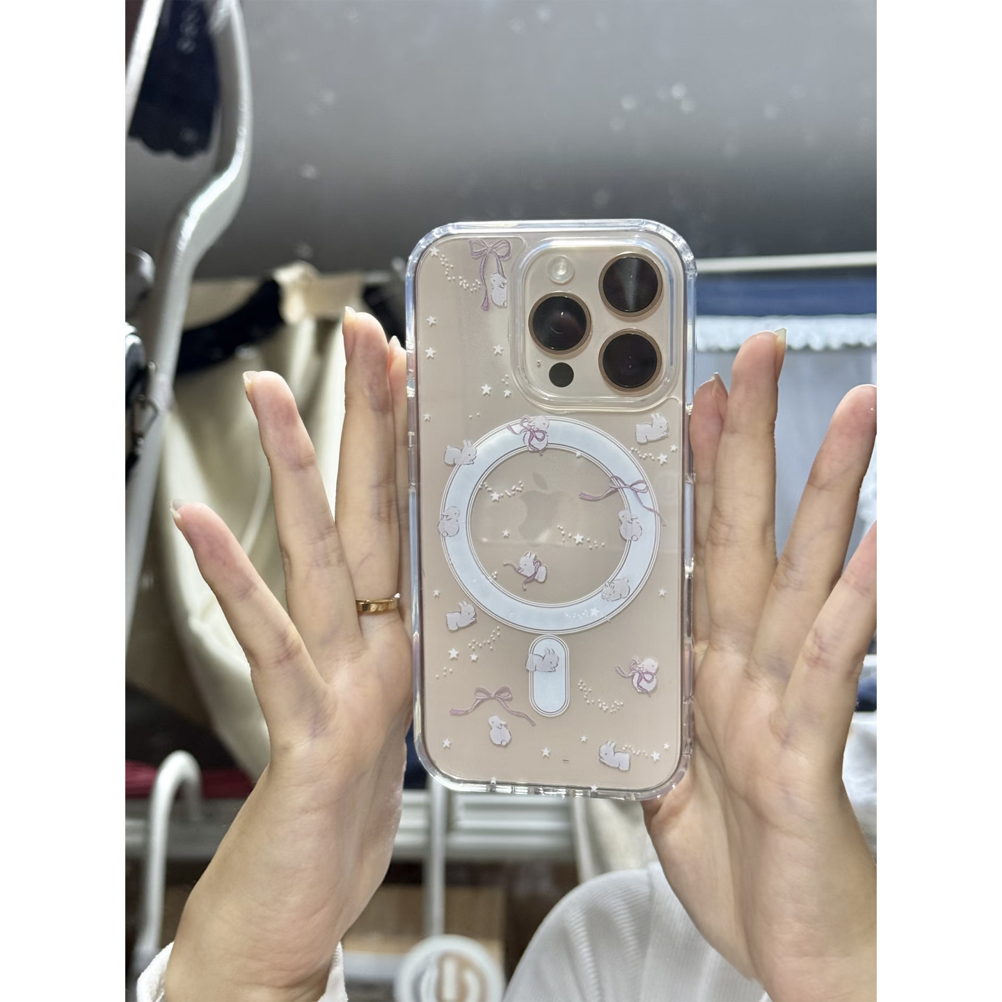 蝴蝶结兔子适用iPhone16promax无线充电磁吸手机壳15promax新款14promax透明11卡通12可爱13创意16plus女款17