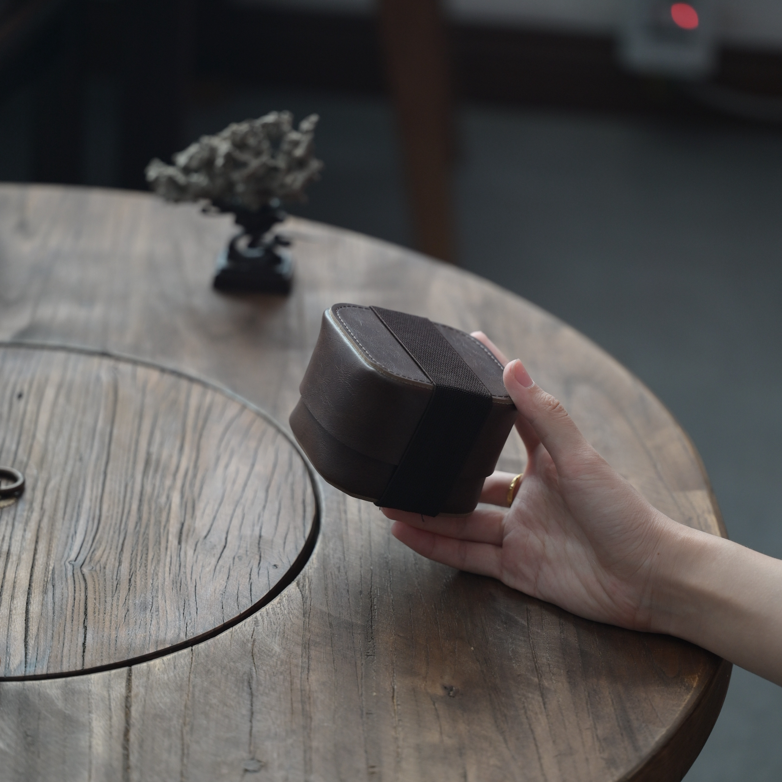 闲庭茶器【外出便携OK小包包】pu皮松紧绑带9.5×9.5×7.5厘米