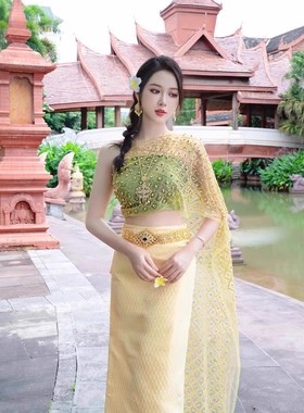 西双版纳旅拍影楼主题傣族服装网红写真传统民族女套装泰国服装