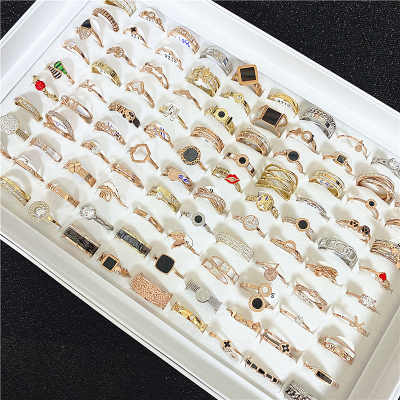 欧美新款炉内金钛钢保色戒指时尚简约大牌贝母镶钻男女款指环尾戒