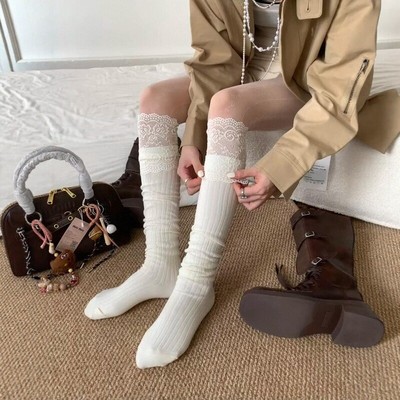 蕾丝过膝袜太太太迷人咯~~过膝长筒袜搭靴子真是稳稳拿捏秋天分寸