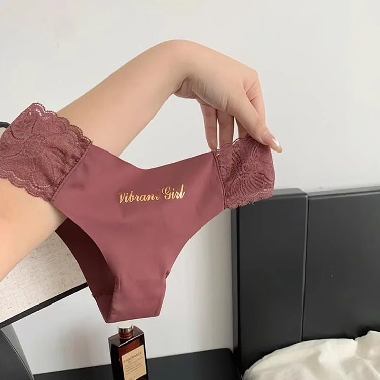 贵妇蕾丝内裤贴身舒适超薄无痕！