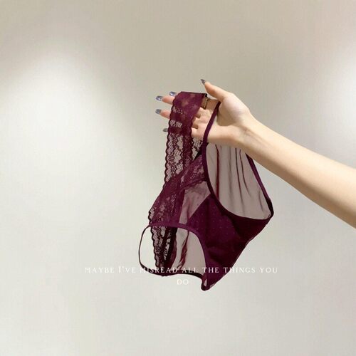 氛围美人红~一整个爱住啦！性感纯欲蕾丝网纱交叉带透气内裤女