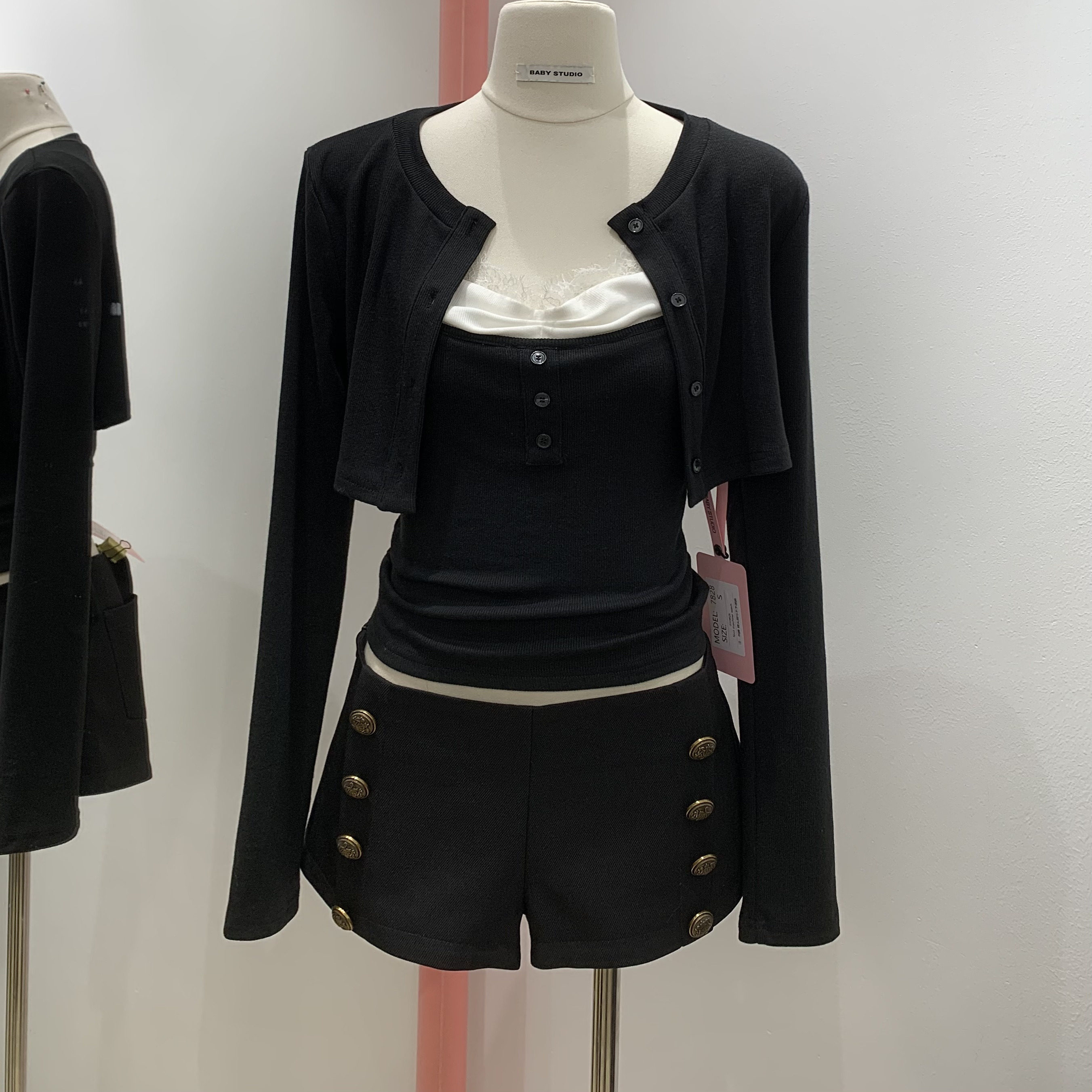 BABY2025冬季新款两件套纯欲蕾丝拼接吊带+高腰显瘦短款开衫外套,女装/女士精品,时尚套装,淘宝优惠券,粉丝福利购,淘宝优惠卷