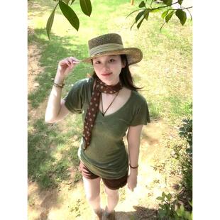修身 t恤女夏2025新款 收腰设计感小众上衣 V领正肩短袖 苔绿色蝙蝠袖