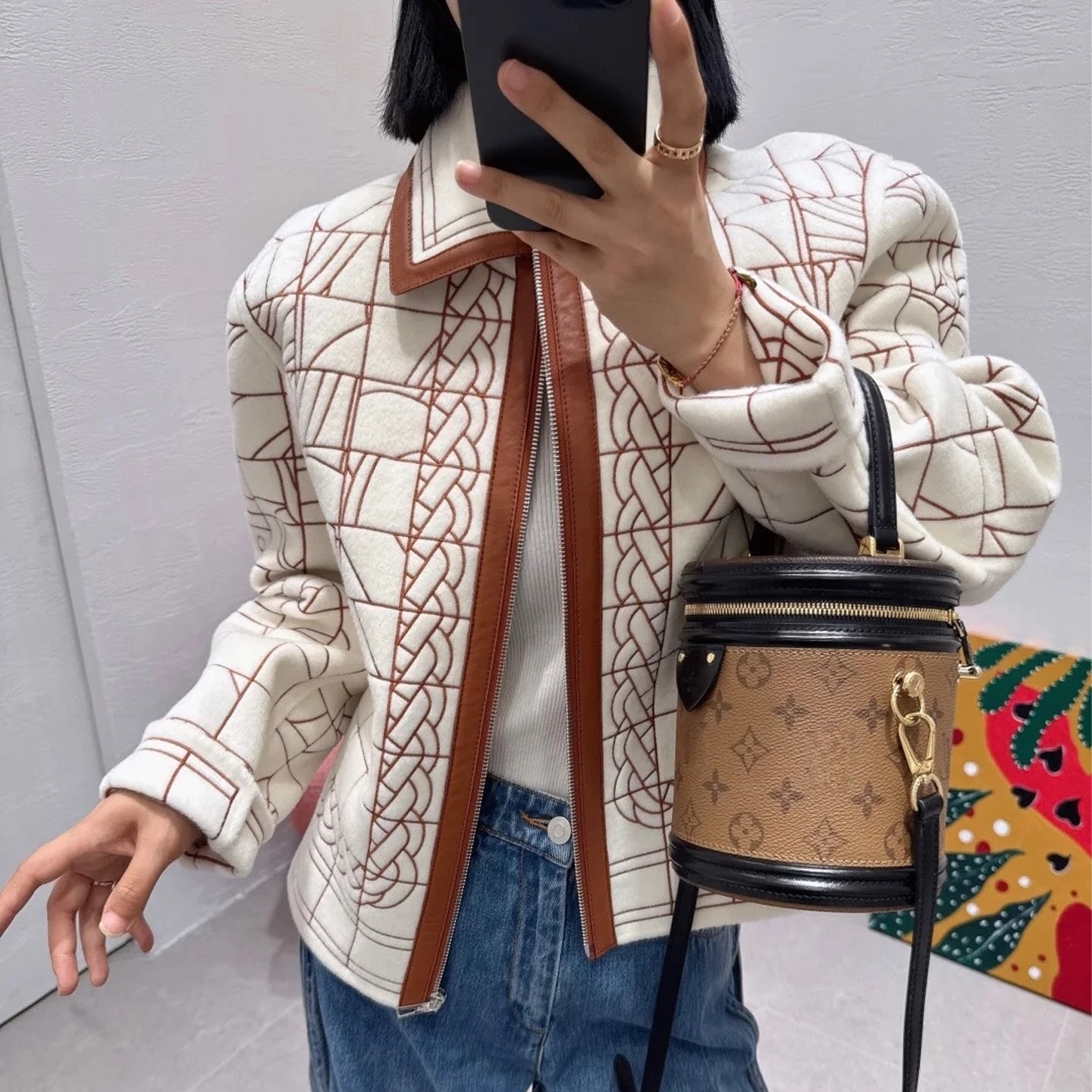 法式赫本风H家刺绣拼皮翻领夹克