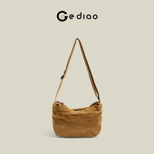 格调studio复古水洗牛仔包包2026新款 小众单肩包 斜挎包通勤便携式